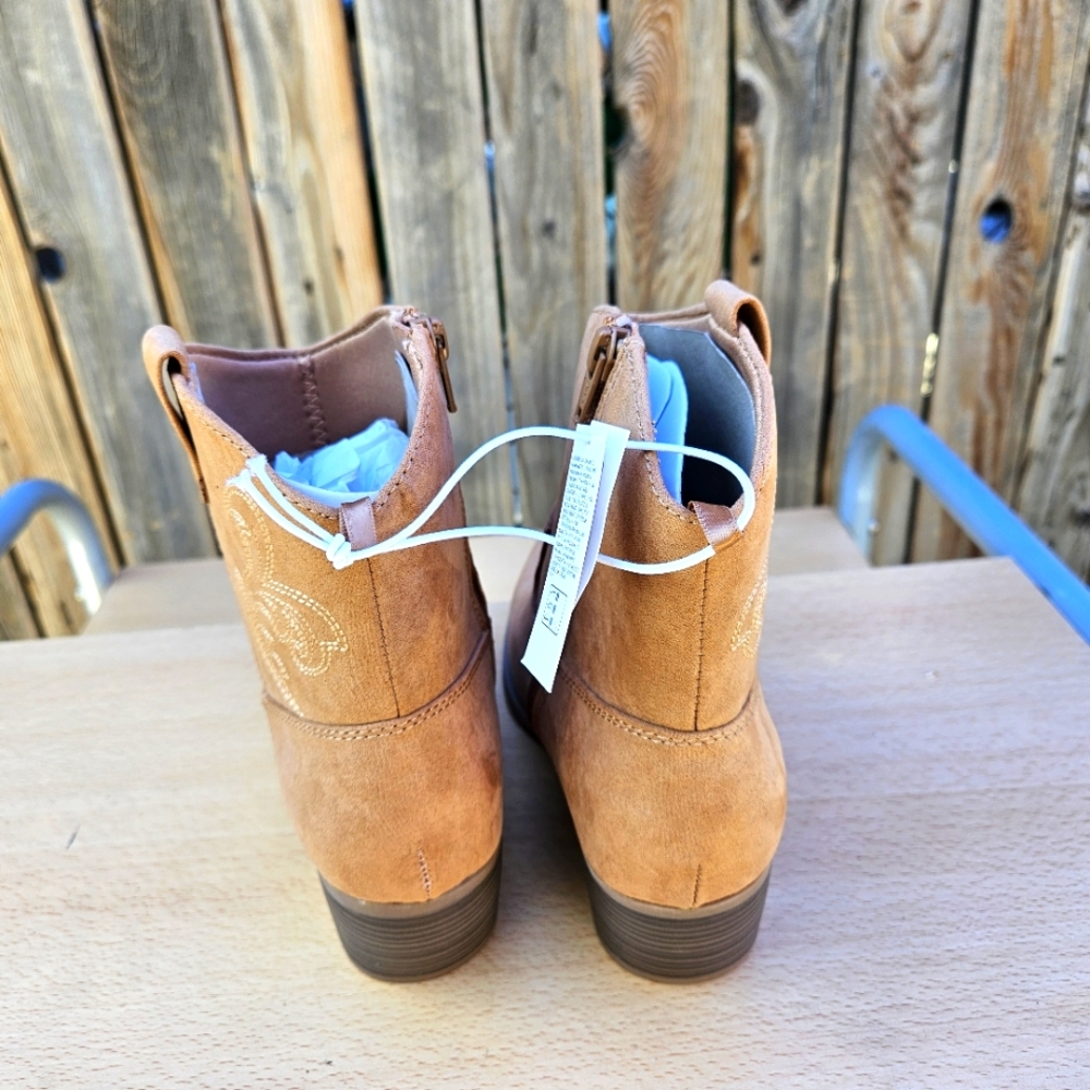 Faux Leather Western Boots Womens Size 8 - Picture 14 of 16